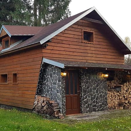 Chata Pod Skalou Valaská エクステリア 写真